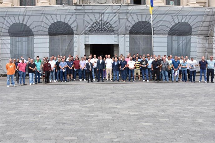 El Cabildo de Tenerife homenajea al personal de Carreteras que ayudó a La Palma durante la erupción
