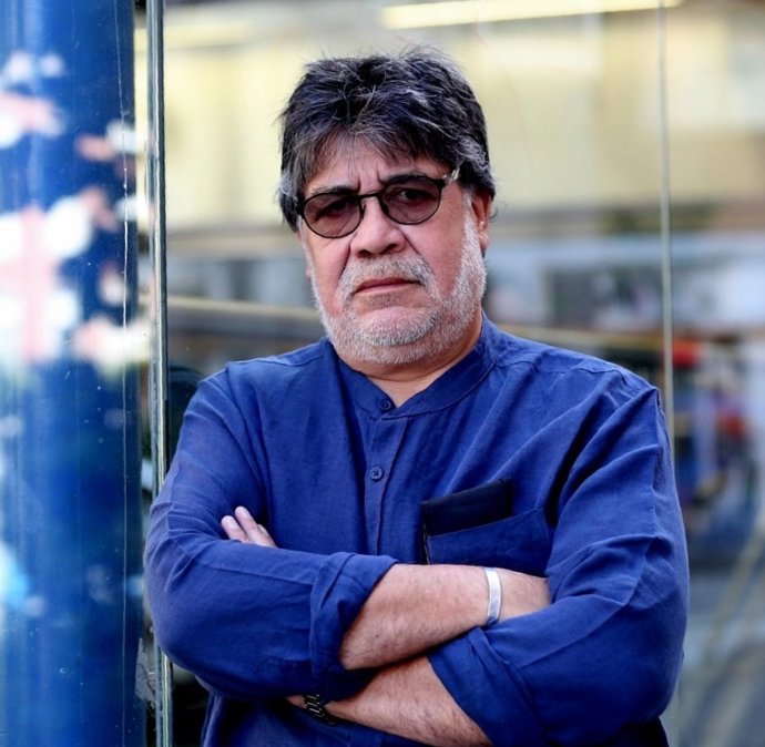 Archivo - Luis Sepúlveda en el año 2017 con la presentación de su novela El fin de la historia 