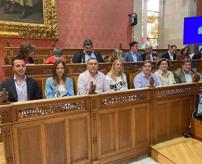 El equipo del PP en el pleno del Consell de Mallorca, este jueves.