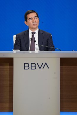 Archivo - El presidente de BBVA, Carlos Torres, en la Junta General de Accionistas de BBVA, en el Palacio de Euskalduna, a 18 de marzo de 2022, en Bilbao, Euskadi (España).