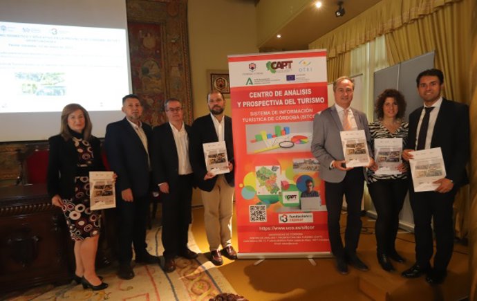 Autoridades asistentes a la jornadas.