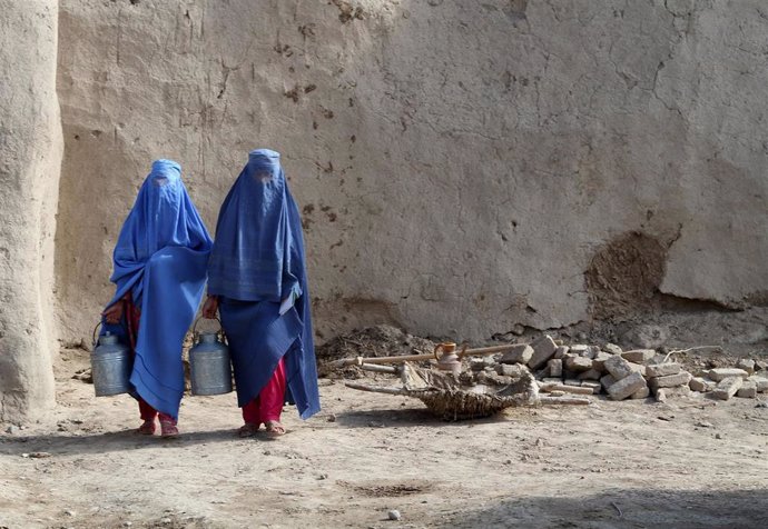 Dos mujeres con burka en Afganistán.