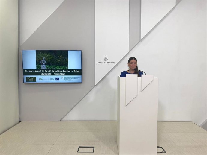 La consellera insular de Sostenibilidad y Medio Ambiente, Aurora Ribot, en rueda de prensa.