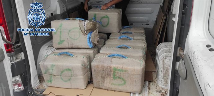 La Policía Nacional detiene a un hombre que transportaba 360 kilos de hachís desde Fuerteventura a Gran Canaria