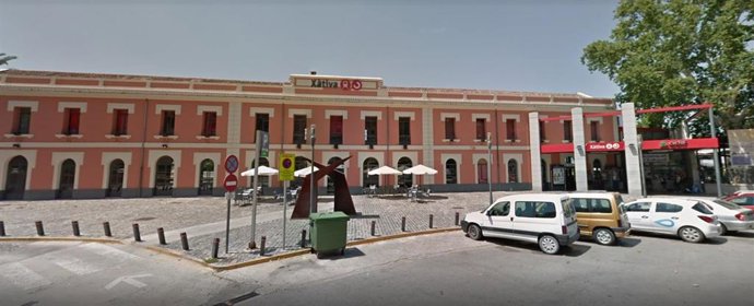 Archivo - Estación de Renfe en Xtiva.