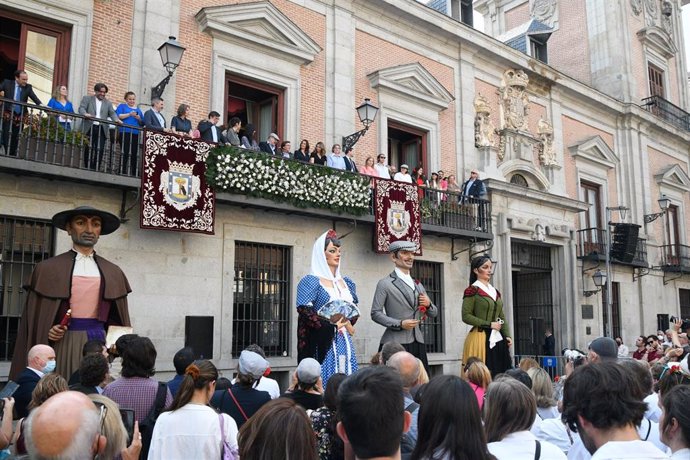 Fotografía del ambiente durante la lectura del pregón de las Fiestas de San Isidro 2022, a 12 de mayo de 2022, en Madrid (España).