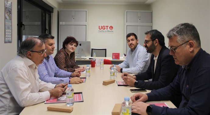 Reunión Entre UGT C-LM Y El PSOE C-LM