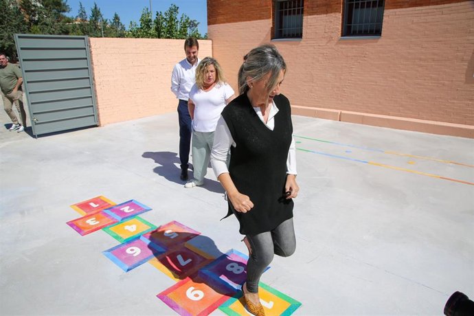 La alcaldesa de Toledo en el nuevo 'street workout' de Toledo.