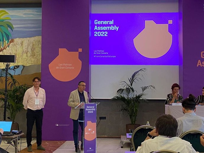 El coordinador general de MÉS per Menorca, Miquel ngel Maria, y el secretario de relaciones con otras formaciones políticas, Dami Moll.