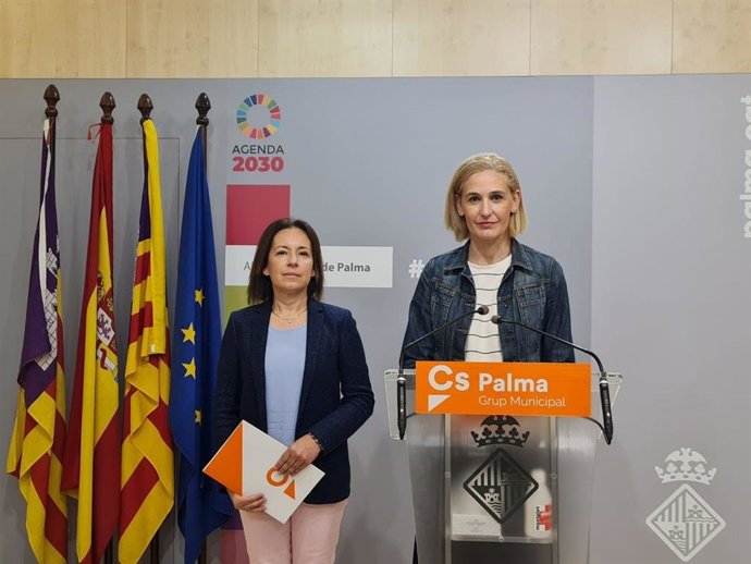 Las regidoras de Ciudadanos en el Ayuntamiento de Palma, Eva Pomar y Joana Capó.