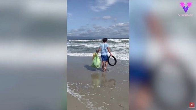 Miles de personas han empezado una campaña de recogida de residuos en playas de todo el mundo