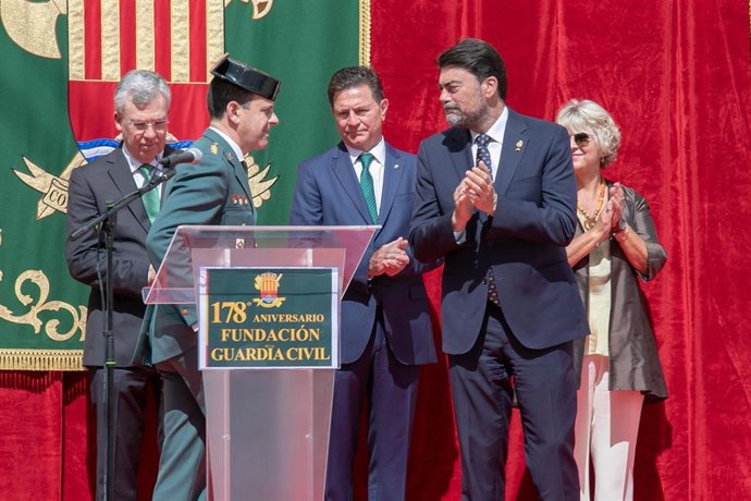 178 Aniversario G.Civil  Foto; Ayuntamiento De Alicante/Ernesto Caparr?S
