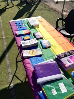 Lambda lanza una campaña contra las expresiones ofensivas contra personas LGTB+