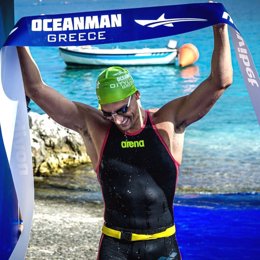 Arena In Partnership With The Oceanman Series For Eight European Events In 2022 (Prnewsfoto/Arena)
