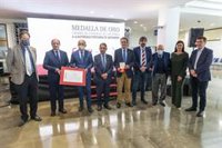 El Puerto de Santander recibe la Medalla de Oro de Cámara Cantabria por su "larga y excelente trayectoria"