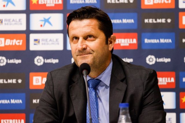 El nuevo director deportivo del RCD Espanyol, Domingo Catoira, en su presentación