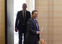 Albares no comprende las críticas de Belarra por el comunicado por la "muerte" de la periodista de Al Yazira