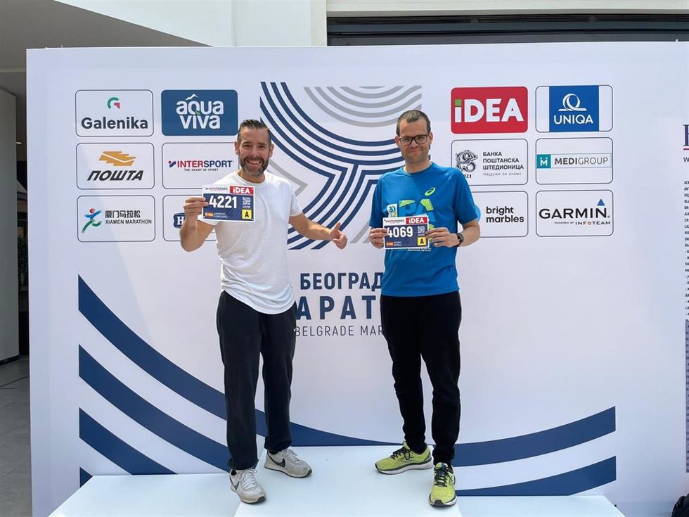 Los corredores onubenses Antonio Bendala y Luis Flores, dos de los componentes de La Ruta del Rey de Europa.