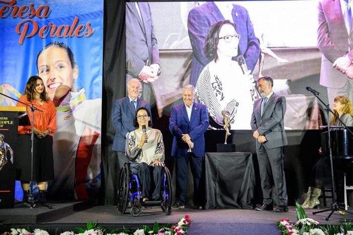 Teresa Perales, premiada en la II Gala de los Good People COTIF