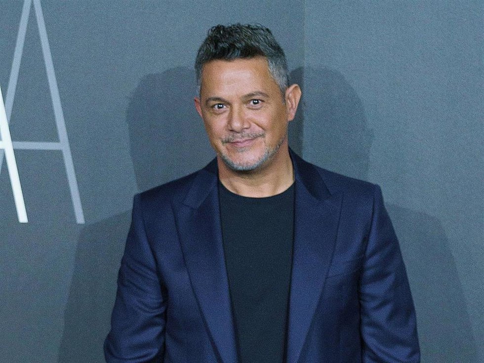 Alejandro Sanz triunfa con #LAGIRA en el continente americano