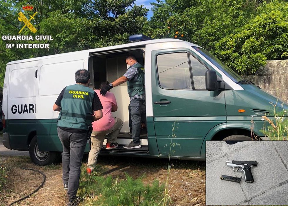 Uno de los dos detenidos en Pontevedra por robos con violencia en la comarca de O Salnés y Caldas de Reis