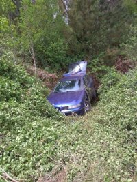 Herida una mujer al sufrir una salida de vía con su coche en Castro de Rei (Lugo)