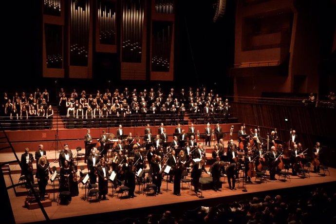 Imatge del concert 'Messa vaig donar Glria' de Giacomo Puccini amb l'Orfeó Catal en la Filharmnica de Luxemburg