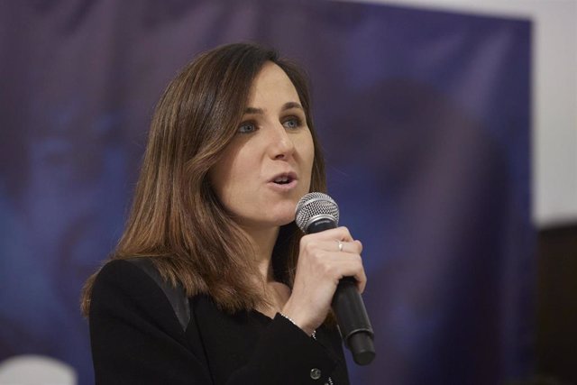 La secretaria general de Podemos y Ministra de Derechos Sociales y Agenda 2030, Ione Belarra durante el Encuentro presencial bajo el título 'Un futuro progresista para Andalucía' en el Hogar Virgen de los Reyes