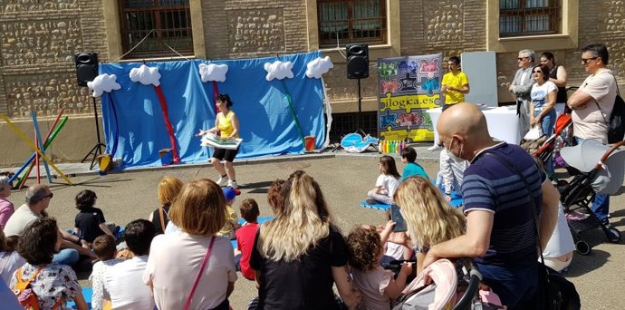 Circo, música y juegos, para celebrar el Día Internacional de las Familias en el Pignatelli.