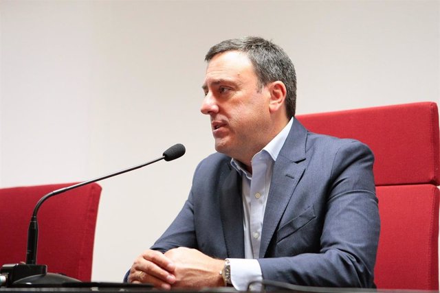 El secretario xeral del PSdeG, Valentín González Formoso, en una rueda de prensa en A Coruña