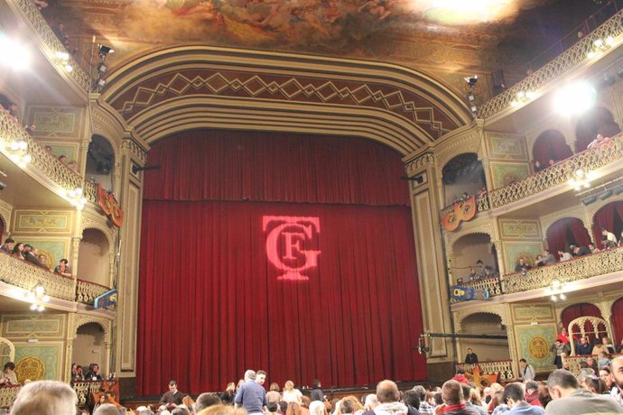Archivo - Imagen del interior del Gran Teatro Falla.