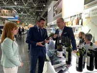 Un total de 37 bodegas murcianas exponen sus mejores vinos en la Feria ProWein de Düsseldorf