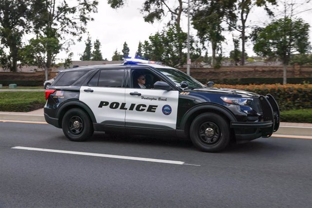 Coche de la policía en el condado de Orange, California, Estados Unidos