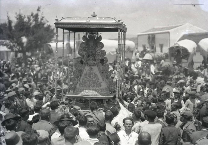 Imagen de la Romería del Rocío en los años 20.