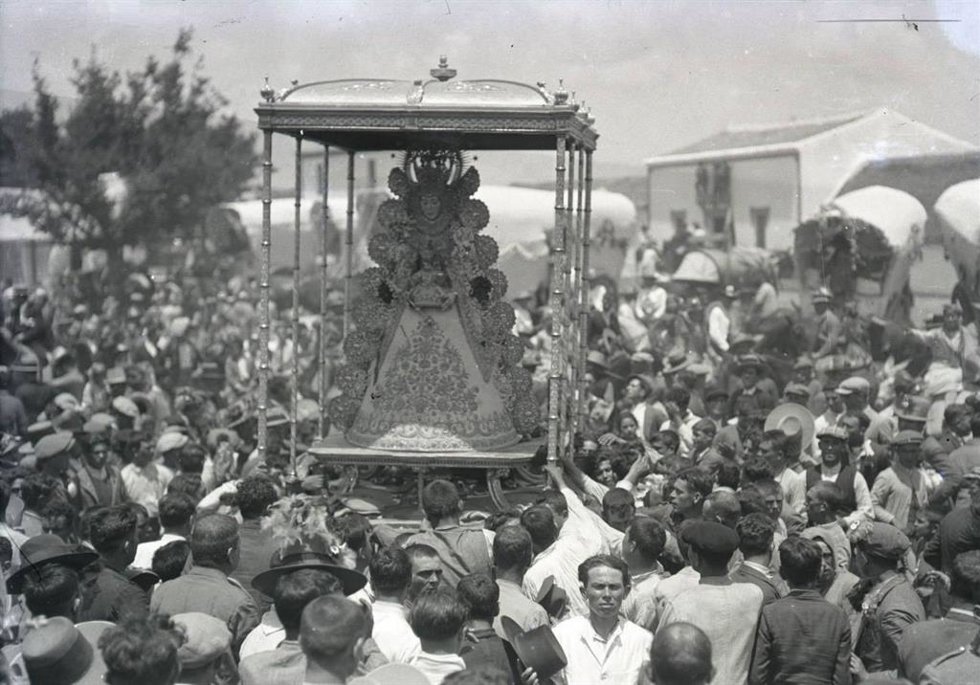 Imagen de la Romería del Rocío en los años 20.