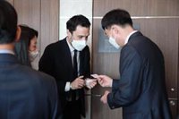 Torrent celebra que la fábrica de componentes de baterías "retroalimenta" a Iljin y a Seat