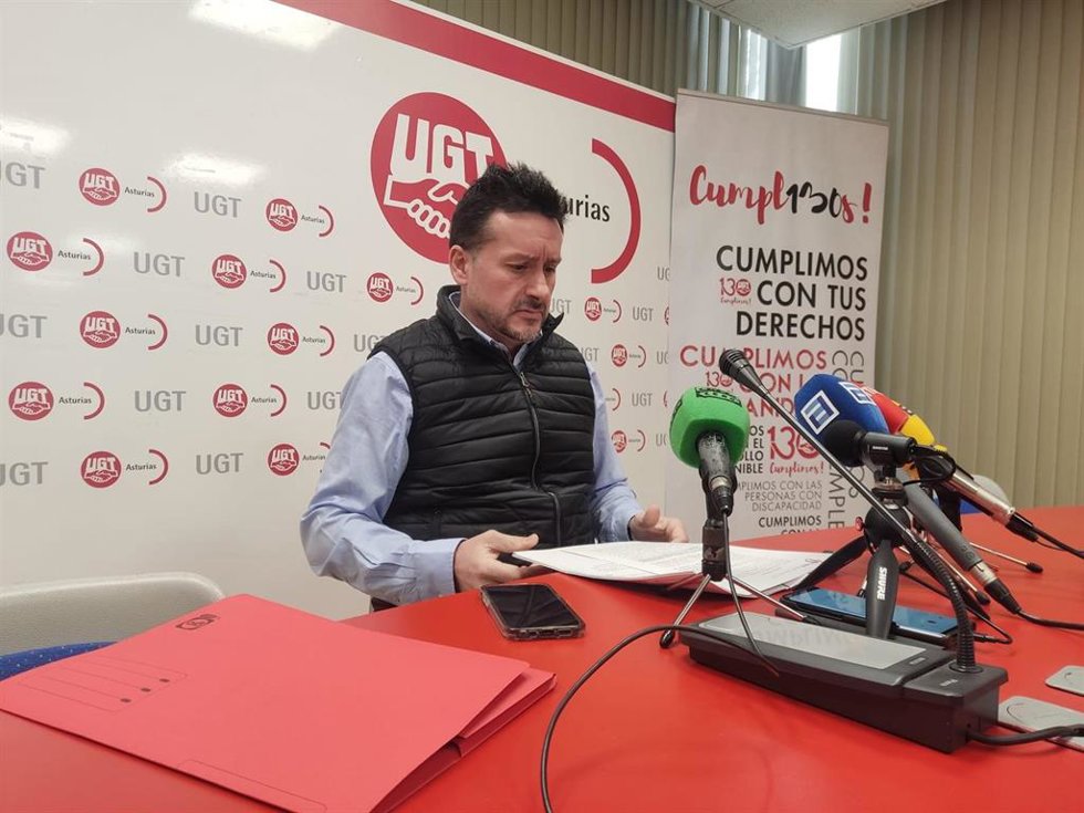 Archivo - Javier Fernández Lanero en rueda de prensa.
