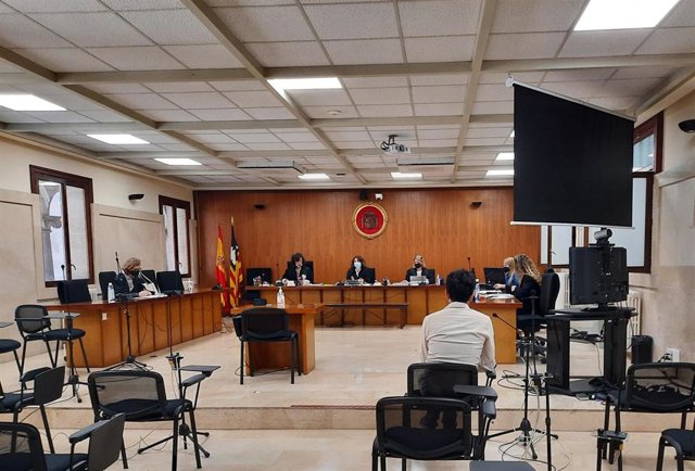 El acusado, durante el juicio este lunes en Palma.
