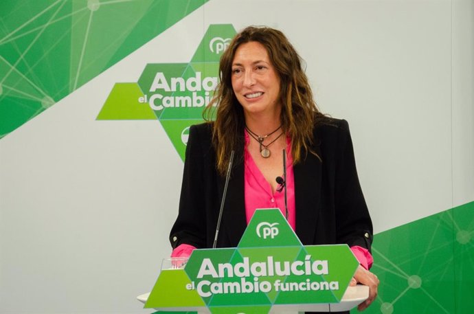 La secretaria general del PP Andaluz, Loles López. 