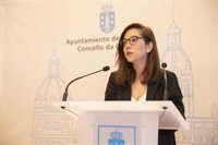 La alcaldesa de A Coruña ve en el Gobierno de Rueda "continuismo" y dice que no es "una buena noticia" para los gallegos