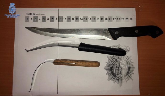 Imagen del cuchillo que esgrimía presuntamente el autor y amenazaba a varias personas