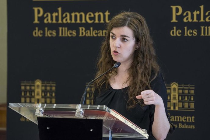 La portavoz adjunta de Unidas Podemos en el Parlament, Esperana Sanz, en el Parlament.