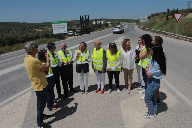 Visita a las obras de la pasarela peatonal.