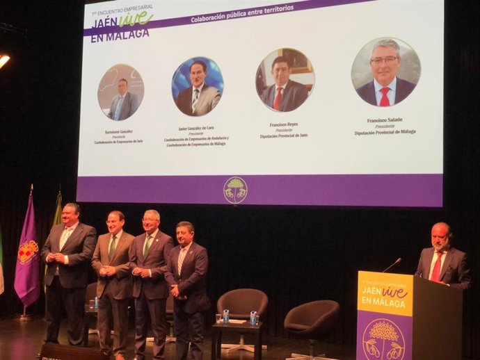 El presidente de la Diputación, Francisco Salado, participa en el encuentro Málaga-Jaén