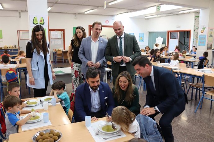 Vsita al comedor escolar del Gloria Fuertes