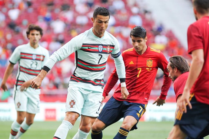 Archivo - Cristiano Ronaldo of Portugal and Alvaro Morata of Spain in action during the international friendly match played between Spain and Portugal at Wanda Metropolitano stadium on Jun 04, 2021 in Madrid, Spain.