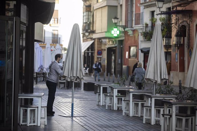 Archivo - Veladores en Sevilla