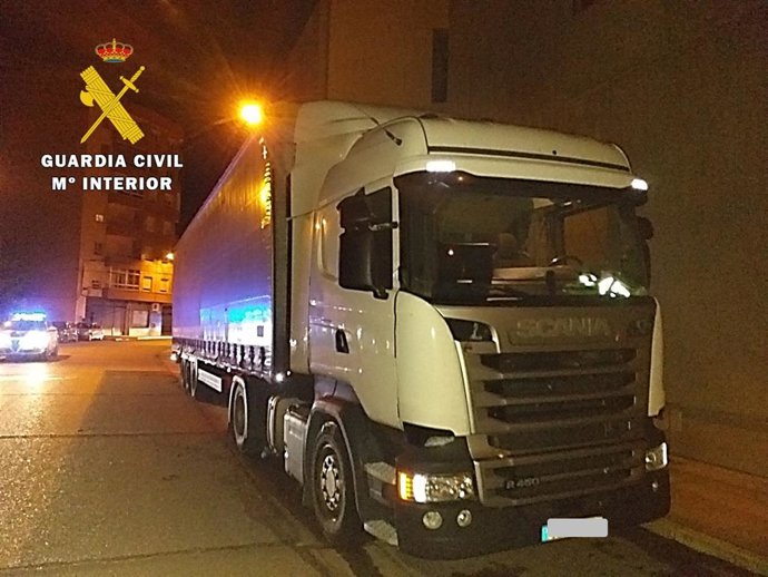 Imagen del vehículo recuperado en la provincia de Burgos