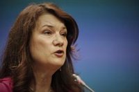 La ministra de Exteriores de Suecia firma la solicitud de Estocolmo para ingresar en la OTAN