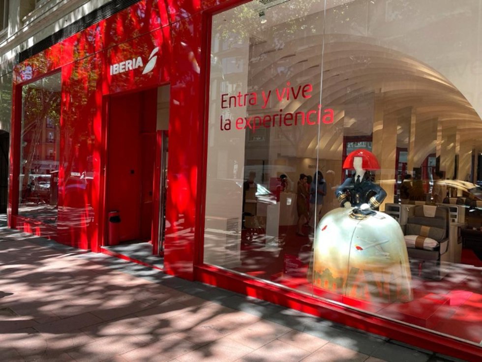 Iberia estrena un nuevo espacio en Madrid para recrear la experiencia a bordo de sus viajes 
